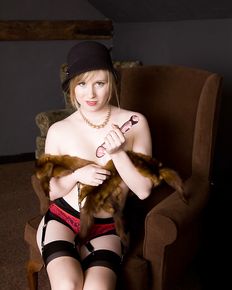 Retro and Glamour Set #9 - Satine