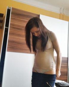 Sweet Brunette Amateur Nude Set