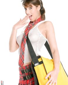 Yasmine - Virtual Girl Set 4