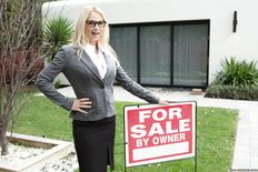 Sarah Vandella - Her First Big Sale