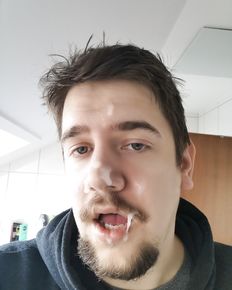 Marcel Sprenger loves to suck cocks!