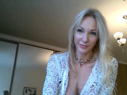 Aiwasweet is a captivating light-haired woman with filthy ideas on her mind and gorgeous figure to flash