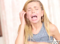 Cunning bombshell performed shlong wanking in fashion