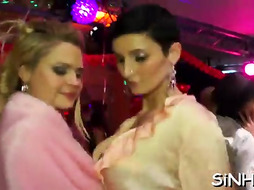 Super Hot steaming bar deeds