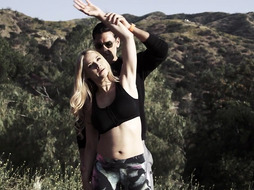 Deepthroating pornstar mediumboobs babe doggystyled