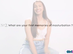 Watch Bella Rolland finger to an orgasm