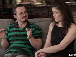 Victoria gives Robby a chance to fuck her pussy