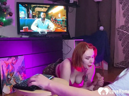 Babe sucks me off while I watch TV