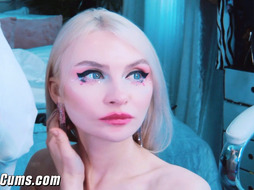 Sexy Blonde Has Fun with Her Boyfriend's Dick