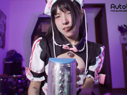 Tyer Waifu helps man CUM with Autoblow