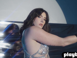 Big tits teen showing her stunning body