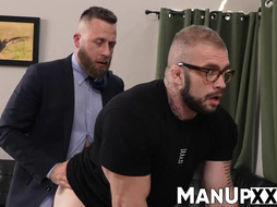 Kinky man hypnotizes a big and muscular dude for pleasure