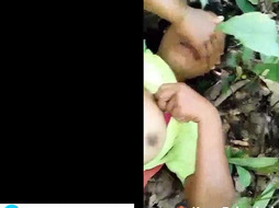 New Instagram Viral Outdoor sex MMS of an 18-year-old player fucking in a jungle