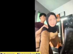 Horny muslim girl ka standing pose mai hard sex or cum facial video