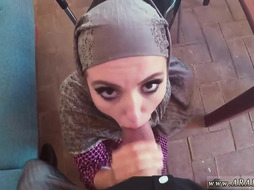 This chick loves to Blow Cock