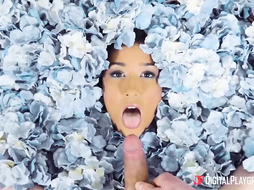 Darcia gave a oral job to her guy