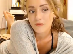 Fake Penis Inhaling - PornGem